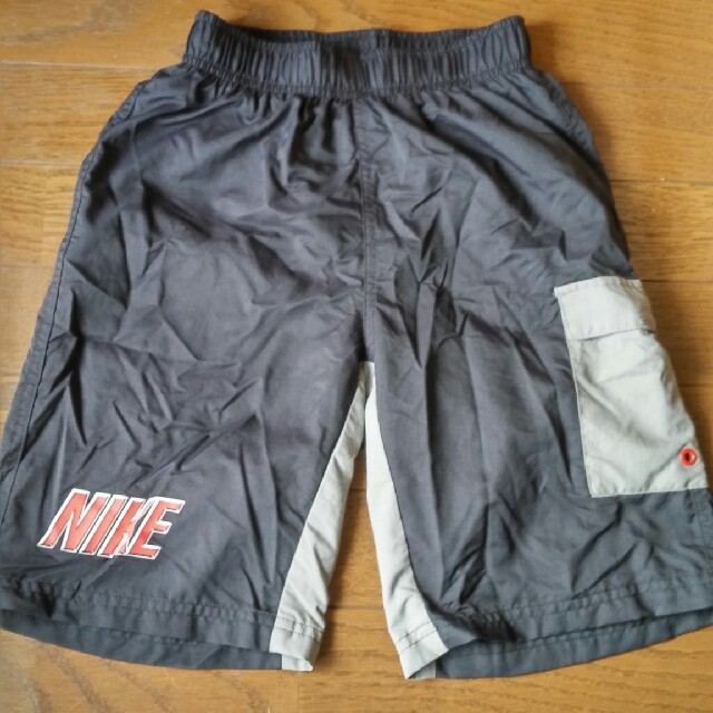 NIKE(ナイキ)の新品　ナイキNIKE　水着 キッズ/ベビー/マタニティのキッズ服男の子用(90cm~)(水着)の商品写真