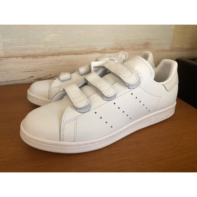 adidas(アディダス)の新品箱付き アディダス adidas スタンスミス STAN SMITH メンズの靴/シューズ(スニーカー)の商品写真