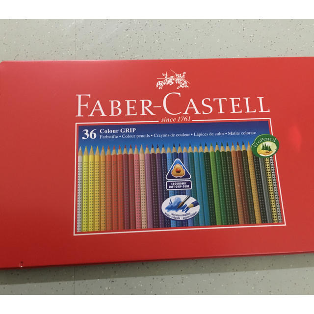FABER-CASTELL(ファーバーカステル)のファーバーカステル カラーグリップ水彩色鉛筆 36色 エンタメ/ホビーのアート用品(色鉛筆)の商品写真