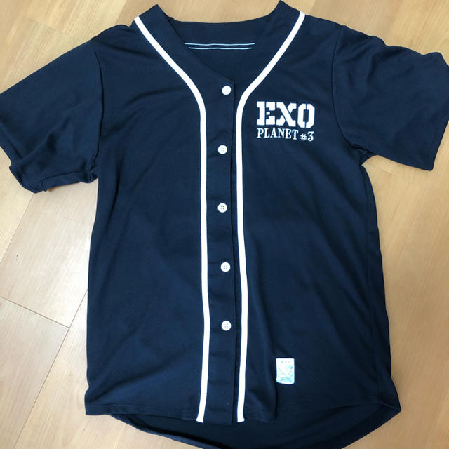 EXO(エクソ)のEXO ラガーシャツ エンタメ/ホビーのCD(K-POP/アジア)の商品写真