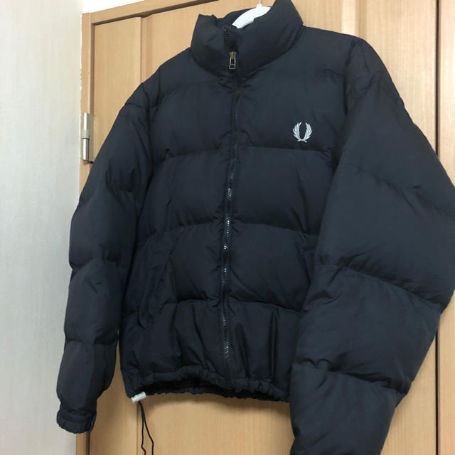 FRED PERRY - fred perry ダウンジャケットの通販 by マカロニサラダ ...