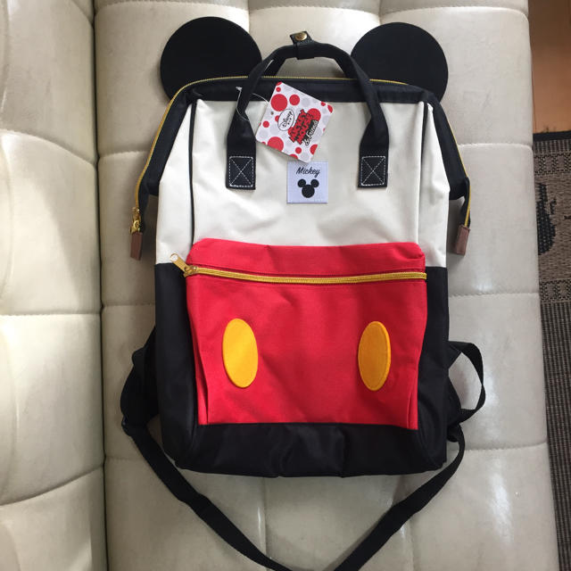 Disney(ディズニー)の新品☺︎ミッキーの大判リュック☆ レディースのバッグ(リュック/バックパック)の商品写真