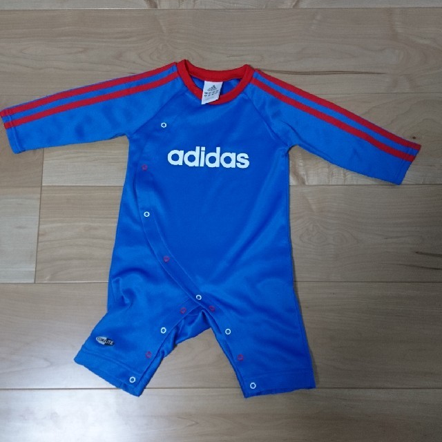 adidas(アディダス)のadidas カバーオール 80 キッズ/ベビー/マタニティのベビー服(~85cm)(カバーオール)の商品写真