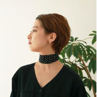 トゥデイフル(TODAYFUL)のDot chiffon scarf // BLACK(バンダナ/スカーフ)