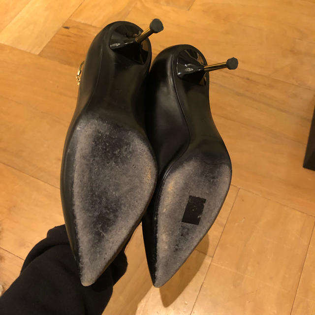 Jil Sander(ジルサンダー)のラプソディ様専用 JILSANDER アンクレットパンプス 黒  レディースの靴/シューズ(ハイヒール/パンプス)の商品写真