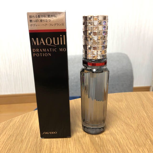 MAQuillAGE(マキアージュ)のマキアージュ ドラマティックムードポーション ヘアオイル コスメ/美容のヘアケア/スタイリング(オイル/美容液)の商品写真