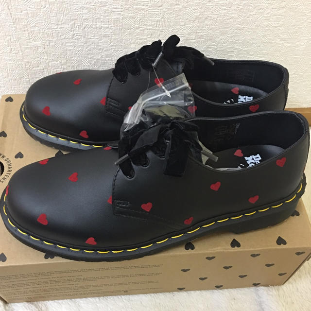 成約済み★Lazy OafコラボDr.Martens ハート 3ホールシューズ