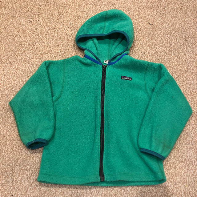 patagonia(パタゴニア)のパタゴニアキッズ フリース キッズ/ベビー/マタニティのキッズ服男の子用(90cm~)(ジャケット/上着)の商品写真