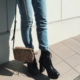 マウジー(moussy)の美脚効果抜群♡MOUSSY LACE UP COMBAT BOOT♡厚底ブーツ(ブーツ)