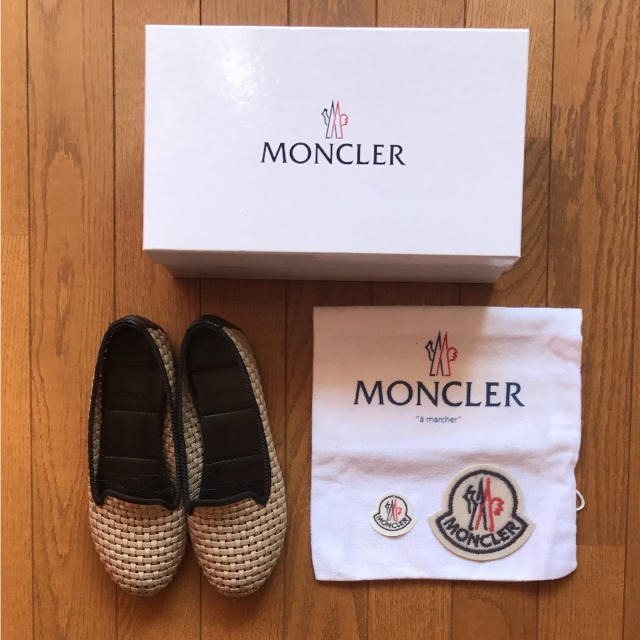 MONCLER フラットシューズ