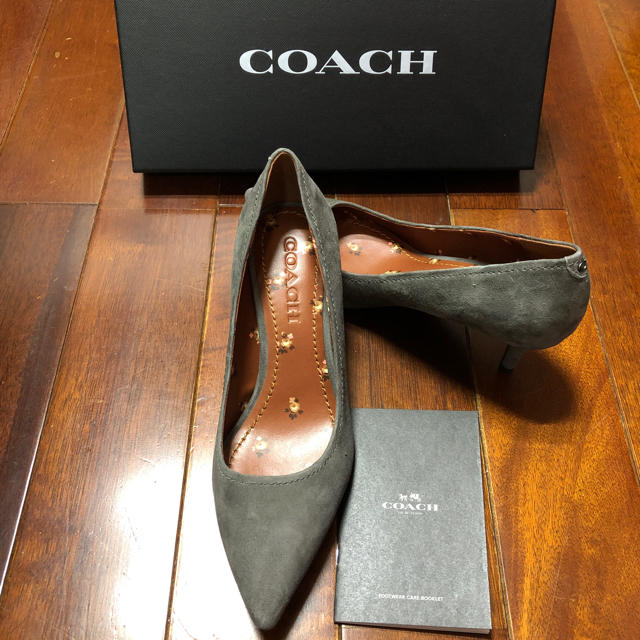 COACH(コーチ)のcoach パンプス レディースの靴/シューズ(ハイヒール/パンプス)の商品写真