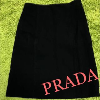 プラダ(PRADA)のPRADAのシンプルなタイトスカート♡(ひざ丈スカート)