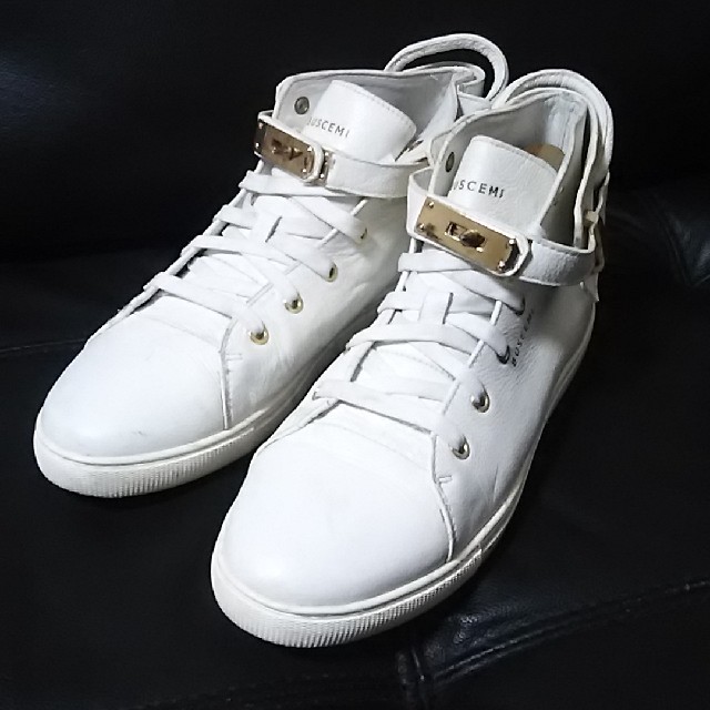 Giuzeppe Zanotti 希少海外限定デザイン Buscemi高級レザースニーカー白金 の通販 By たつむし S Shop ジュゼッペザノッティならラクマ Giuzeppe Zanotti 希少海外限定デザイン Buscemi高級レザースニーカー白金 の通販 By たつむし S Shop ジュゼッペザノッティならラクマ