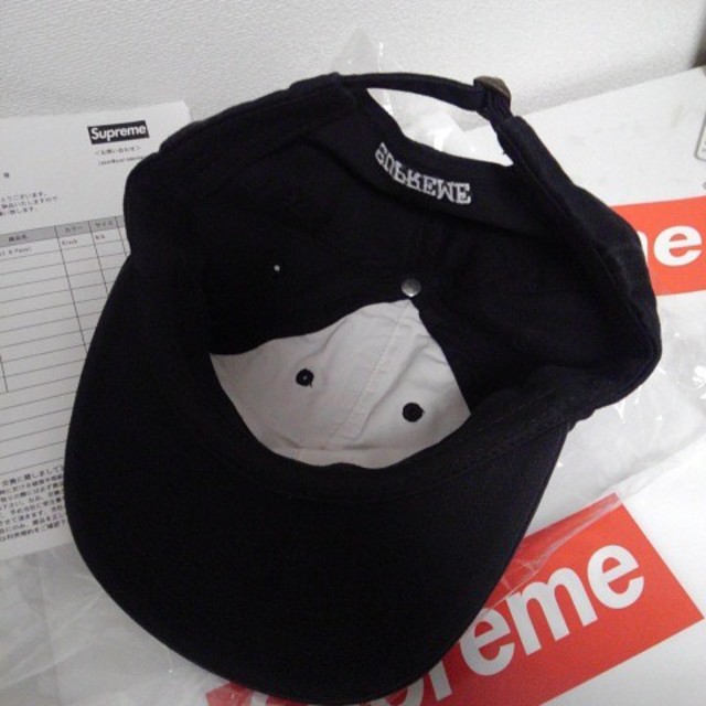 Supreme(シュプリーム)のはるかなちゃん様専用　シュプリーム　正規品　キャップ　帽子　Hat 完売品 レディースの帽子(キャップ)の商品写真