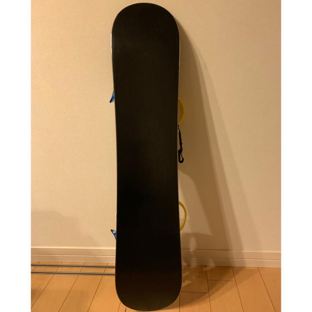 イグニオ スノーボード板とビィンディングのセット スポーツ/アウトドアのスノーボード(ボード)の商品写真