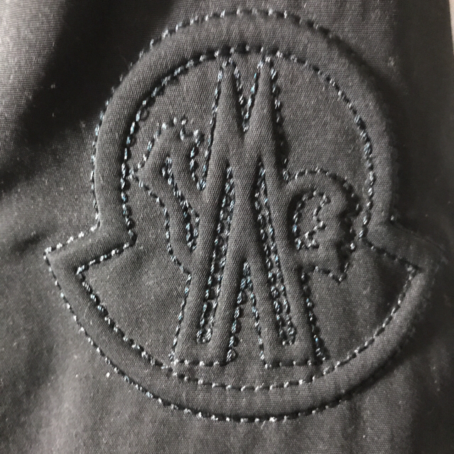 MONCLER(モンクレール)のモンクレール ダウンコート ブラックラベル メンズ 最高級 サイズ2 イタリー製 メンズのジャケット/アウター(ダウンジャケット)の商品写真