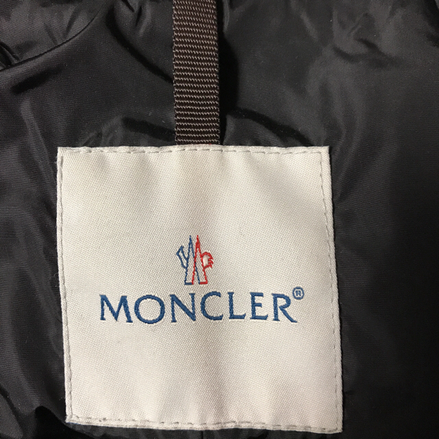MONCLER(モンクレール)のモンクレール ダウンコート ブラックラベル メンズ 最高級 サイズ2 イタリー製 メンズのジャケット/アウター(ダウンジャケット)の商品写真