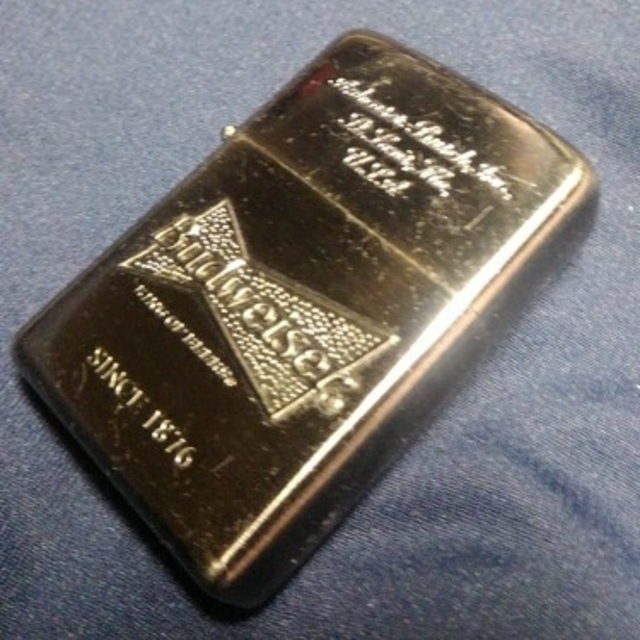 ZIPPO(ジッポー)の【希少】Budweiser ジッポ型 ライター メンズのファッション小物(タバコグッズ)の商品写真