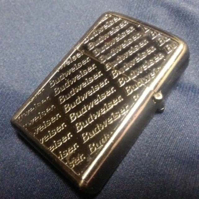 ZIPPO(ジッポー)の【希少】Budweiser ジッポ型 ライター メンズのファッション小物(タバコグッズ)の商品写真