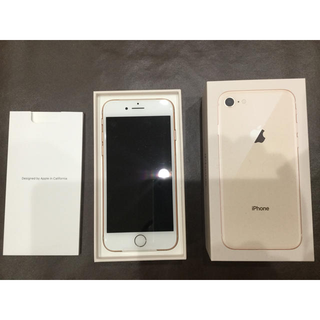 激安特価 iPhone Gold 64GB iPhone8 au 送料無料 - スマートフォン本体 ...