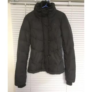 アバクロンビーアンドフィッチ(Abercrombie&Fitch)のアバクロンビー＆フィッチのグレー系美ラインダウンジャケット　S相当(ダウンジャケット)