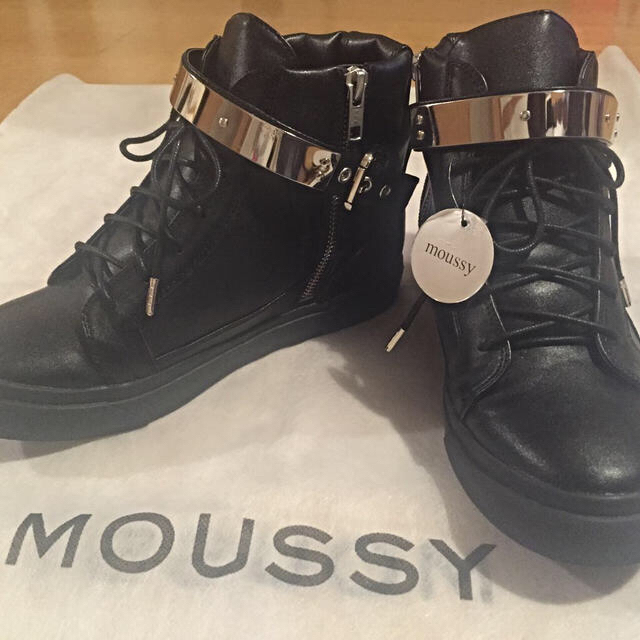 moussy(マウジー)のghost様 専用 レディースの靴/シューズ(スニーカー)の商品写真
