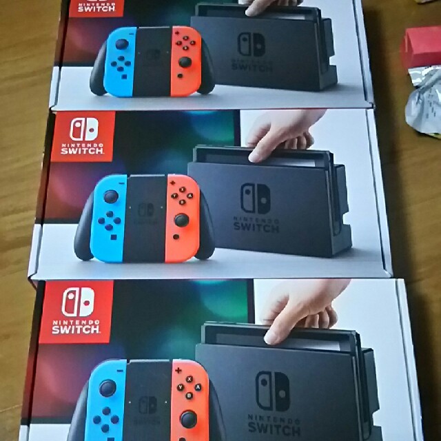ご予約品】 Switch Nintendo - Switch Nintendo 3台 ネオンレッド