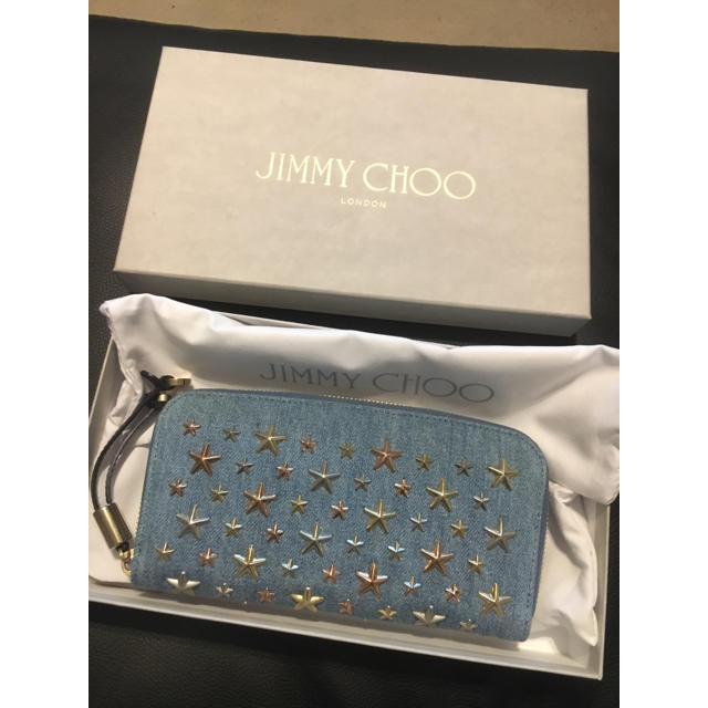 JIMMY CHOO(ジミーチュウ)のJIMMY CHOO デニム×スタッズ ラウンドファスナー長財布【値下げ可】 レディースのファッション小物(財布)の商品写真