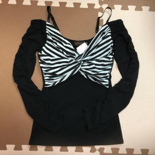 キスキス(XOXO)の新品♡XOXO♡バタフライクロストップス♡(カットソー(長袖/七分))