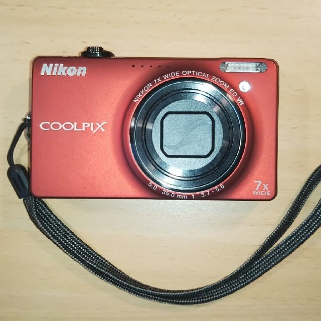 Nikon(ニコン)のNikon COOLPIX S6000 スマホ/家電/カメラのカメラ(コンパクトデジタルカメラ)の商品写真