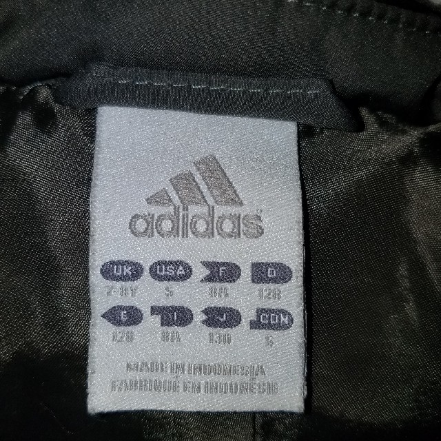 adidas(アディダス)のsea様専用です(*^^*)☆美品！☆アディダス　ジャンパー　130 キッズ/ベビー/マタニティのキッズ服男の子用(90cm~)(ジャケット/上着)の商品写真