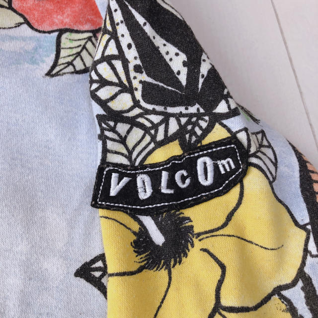 volcom(ボルコム)のボルコム  キッズ  パーカー キッズ/ベビー/マタニティのキッズ服男の子用(90cm~)(ジャケット/上着)の商品写真
