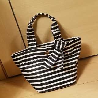 ケイトスペードニューヨーク(kate spade new york)の美品 kate spade ボーダートートバッグ ハンドバッグ(ハンドバッグ)