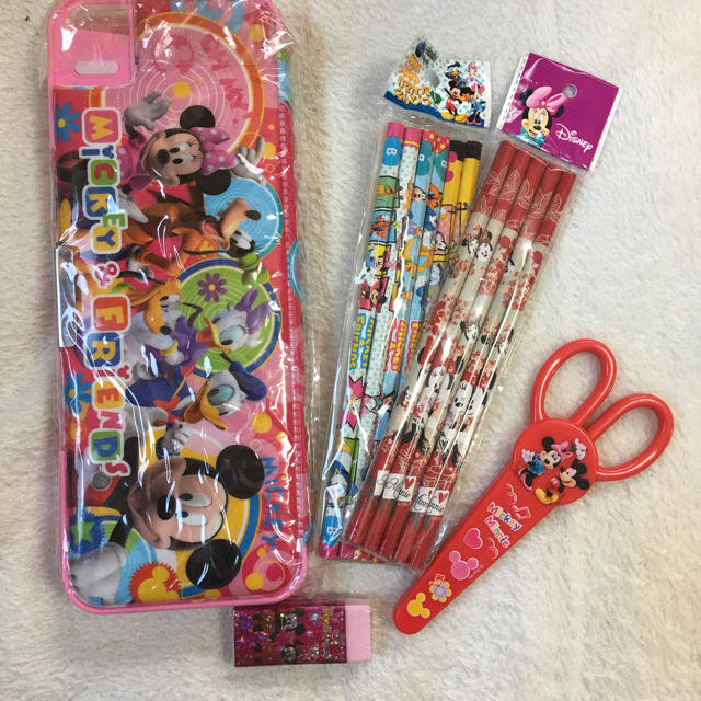 Disney 筆箱 文房具セット 新品未使用 | フリマアプリ ラクマ