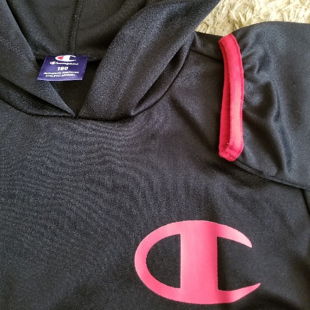 Champion(チャンピオン)の160㎝チャンピオンパーカー キッズ/ベビー/マタニティのキッズ服男の子用(90cm~)(その他)の商品写真