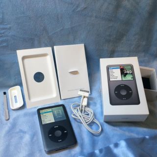 アップル(Apple)のぐっちー！様専用【Apple】iPod classic 120GB black (ポータブルプレーヤー)