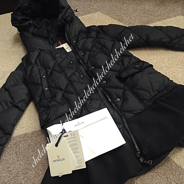 MONCLER(モンクレール)の着用わずか♡レア MONCLER VAULOGETTE サイズ00 ブラック レディースのジャケット/アウター(ダウンジャケット)の商品写真