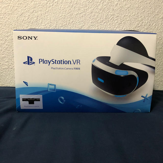 PlayStation VR(プレイステーションヴィーアール)の【購入者決定済】PSVR PlayStation VR  camera付き  エンタメ/ホビーのゲームソフト/ゲーム機本体(家庭用ゲーム機本体)の商品写真