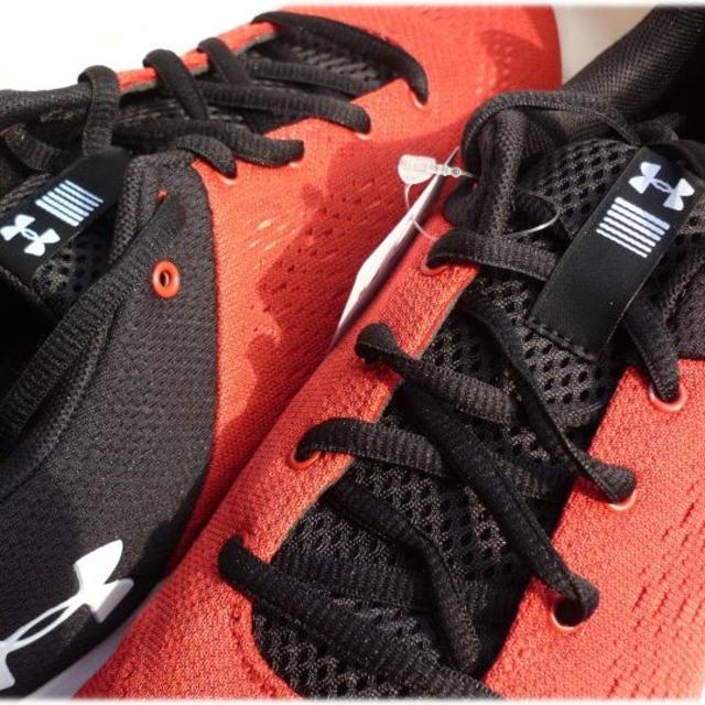 UNDER ARMOUR(アンダーアーマー)の新品27㎝★アンダーアーマーランニングシューズ赤黒 定価8100円 メンズの靴/シューズ(スニーカー)の商品写真