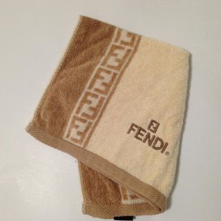 フェンディ(FENDI)のFENDI☆フェイスタオル(ハンカチ)