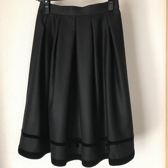 希少 黒入荷！ M'S GRACY 36（S） 今季発売スカート M'sグレイシー - ひざ丈スカート