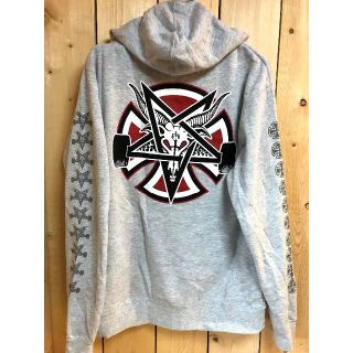 スラッシャー(THRASHER)の【新品送料込】INDEPENDENT x THRASHER HOOD　グレー(パーカー)