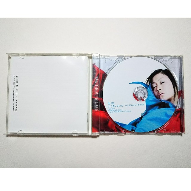 宇多田ヒカル アルバム ULTRA BLUE エンタメ/ホビーのCD(ポップス/ロック(邦楽))の商品写真