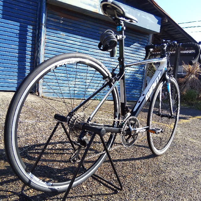 Giant(ジャイアント)のロードバイク GIANT DEFY1 2015年式(しゃま様専用) スポーツ/アウトドアの自転車(自転車本体)の商品写真