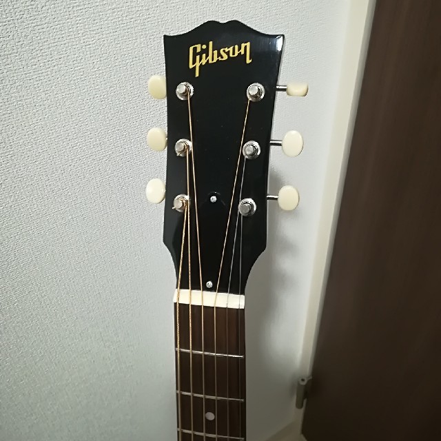 Gibson(ギブソン)のお買い得！Gibson 1960s 2017 CS　新品同様 楽器のギター(アコースティックギター)の商品写真