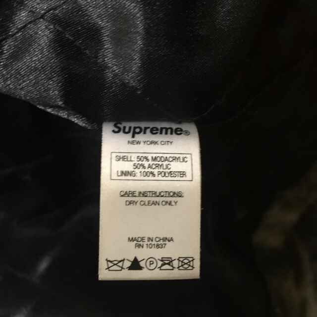 Supreme(シュプリーム)のsupreme Faux Fur Hooded Zip Jacket レディースのジャケット/アウター(毛皮/ファーコート)の商品写真