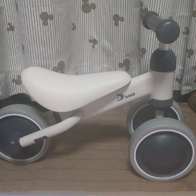 ディーバイク キッズ/ベビー/マタニティの外出/移動用品(三輪車)の商品写真