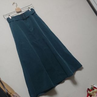 ダブルクローゼット(w closet)の最終値下げTEE-UP ベルト付きコーデュロイスカート  KBF nikoand(ロングスカート)