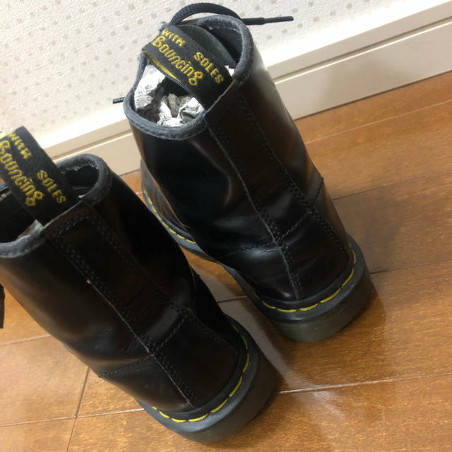 Dr.Martens(ドクターマーチン)の【送料込】Dr.Martens 黒ブーツ 8ホール レディースの靴/シューズ(ブーツ)の商品写真