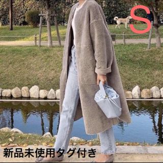 ザラ(ZARA)の新品未使用 完売 ZARA  ザラ  リバーシブルボアコート グレー Sサイズ (ロングコート)